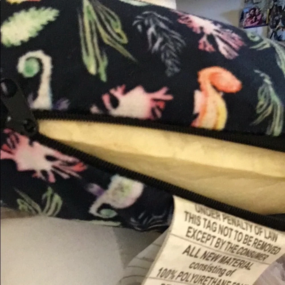 Bob Voyage Memory Foam Travel Neck Pillow